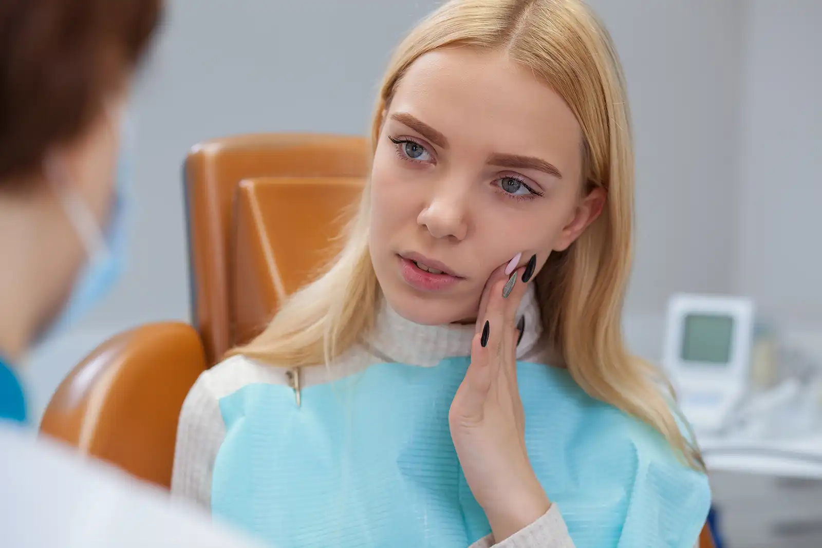 Dental Emergencies - girl with toothache Dental Emergencies